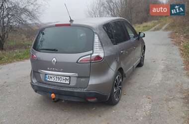 Минивэн Renault Scenic 2014 в 