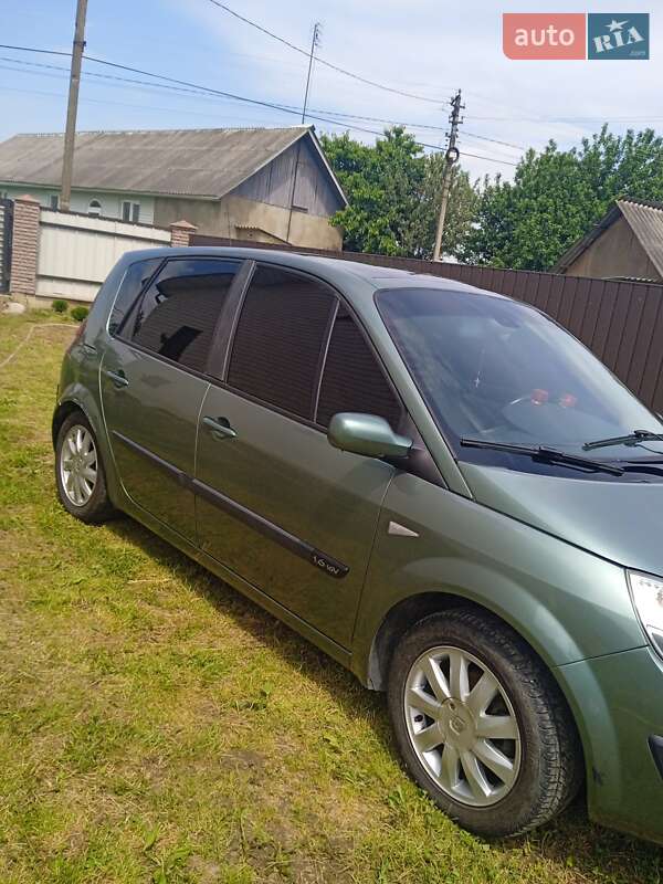 Минивэн Renault Scenic 2006 в Калуше