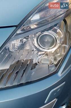 Минивэн Renault Scenic 2010 в 