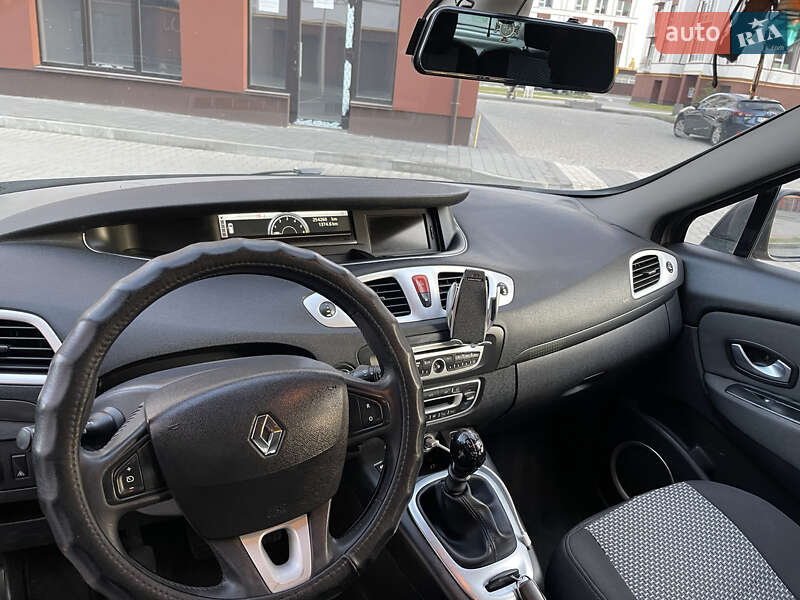 Мінівен Renault Scenic 2009 в Івано-Франківську