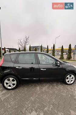 Мінівен Renault Scenic 2009 в Києві