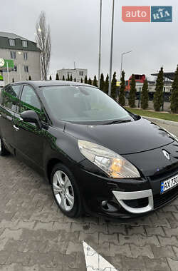 Мінівен Renault Scenic 2009 в Києві