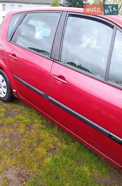 Минивэн Renault Scenic 2006 в 