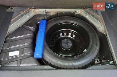 Минивэн Renault Scenic 2009 в 
