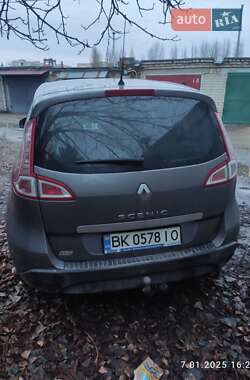Минивэн Renault Scenic 2009 в 