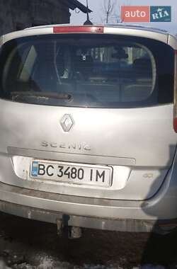 Минивэн Renault Scenic 2010 в 