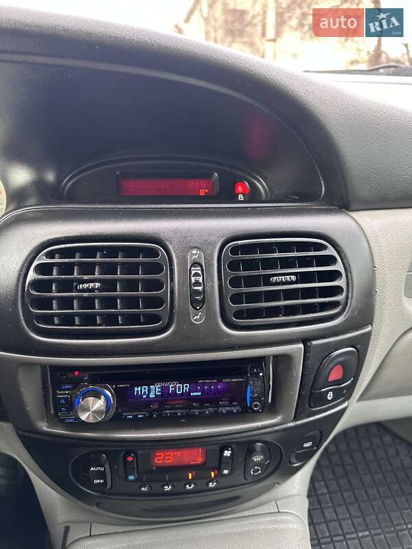 Минивэн Renault Scenic 2003 в Черновцах