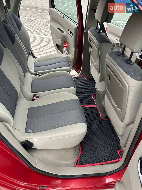 Мінівен Renault Scenic 2005 в Тернополі