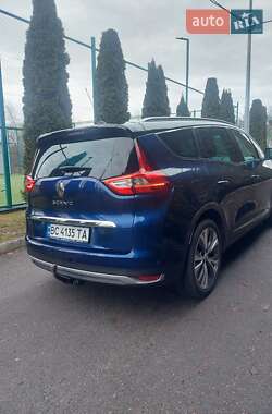 Минивэн Renault Scenic 2018 в 
