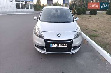 Мінівен Renault Scenic 2013 в Львові