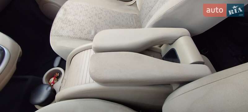 Минивэн Renault Scenic 2006 в Дергачах