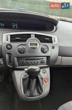 Минивэн Renault Scenic 2006 в Киеве