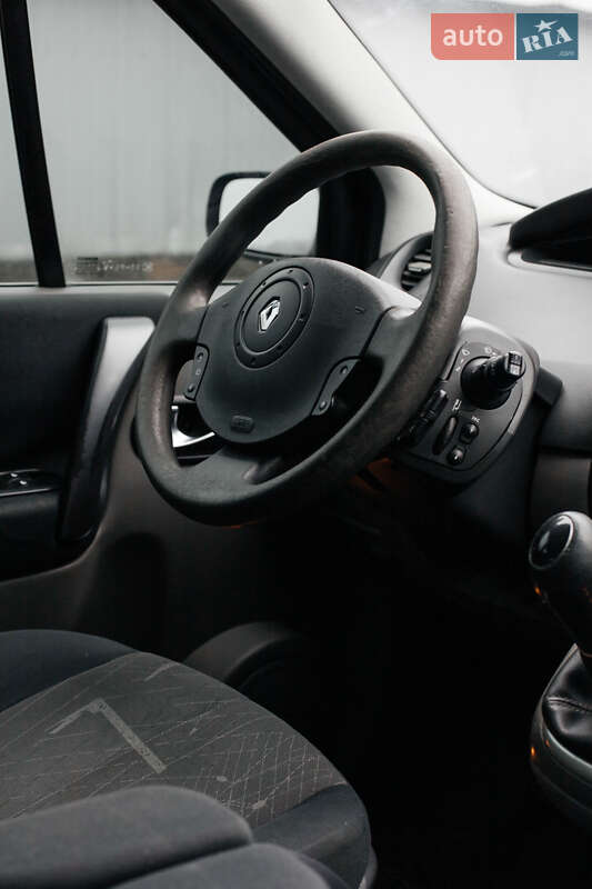Мінівен Renault Scenic 2004 в Бердичеві