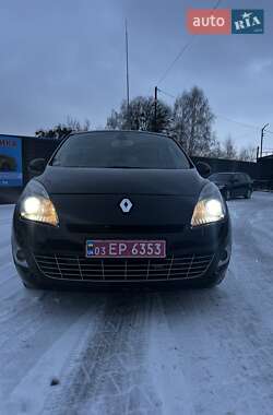 Мінівен Renault Scenic 2010 в Луцьку