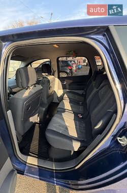 Минивэн Renault Scenic 2004 в 
