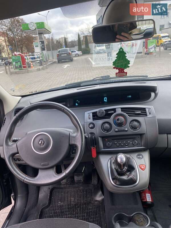 Минивэн Renault Scenic 2008 в Млинове