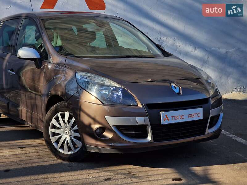 Минивэн Renault Scenic 2010 в Одессе