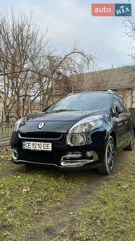 Минивэн Renault Scenic 2013 в 