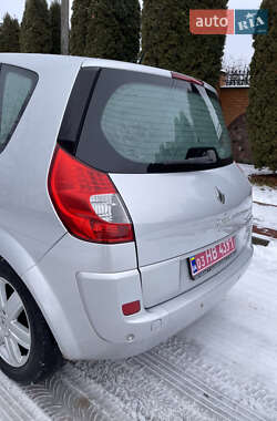 Мінівен Renault Scenic 2007 в Луцьку