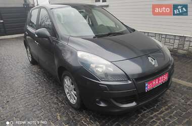 Мінівен Renault Scenic 2010 в Рівному