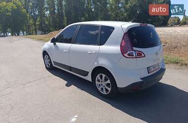 Мінівен Renault Scenic 2011 в Горішніх Плавнях