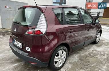 Минивэн Renault Scenic 2013 в 