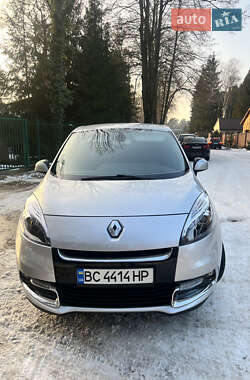 Минивэн Renault Scenic 2012 в 