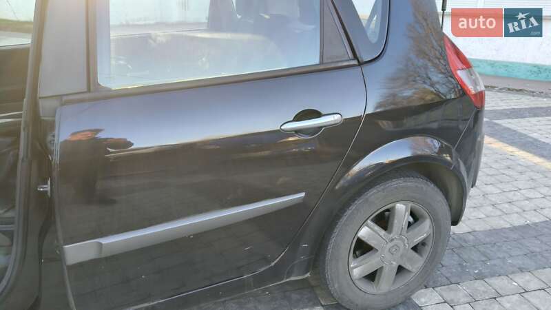 Минивэн Renault Scenic 2005 в Одессе