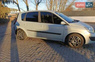 Мінівен Renault Scenic 2004 в 