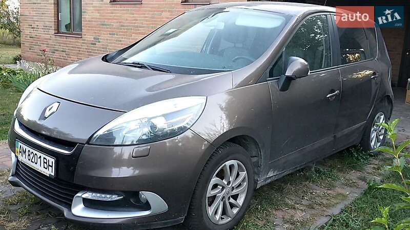 Минивэн Renault Scenic 2012 в Киеве