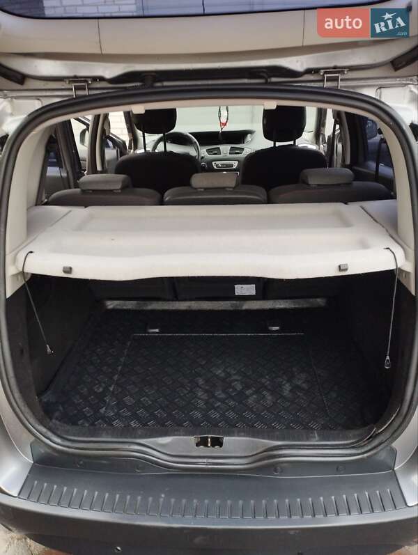 Минивэн Renault Scenic 2013 в Василькове