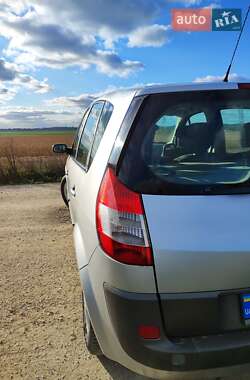 Мінівен Renault Scenic 2005 в 