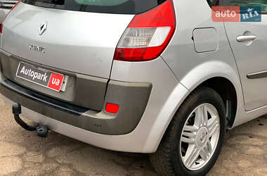 Минивэн Renault Scenic 2006 в 