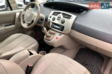 Минивэн Renault Scenic 2006 в 