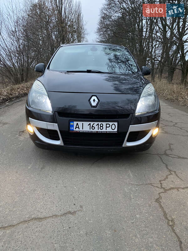 Минивэн Renault Scenic 2009 в Борисполе