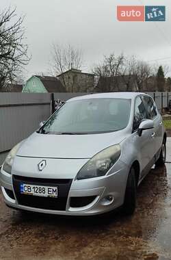 Мінівен Renault Scenic 2010 в Чернігові