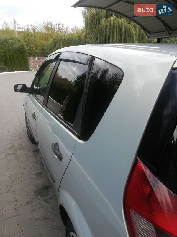 Минивэн Renault Scenic 2004 в Тернополе