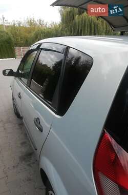 Мінівен Renault Scenic 2004 в 