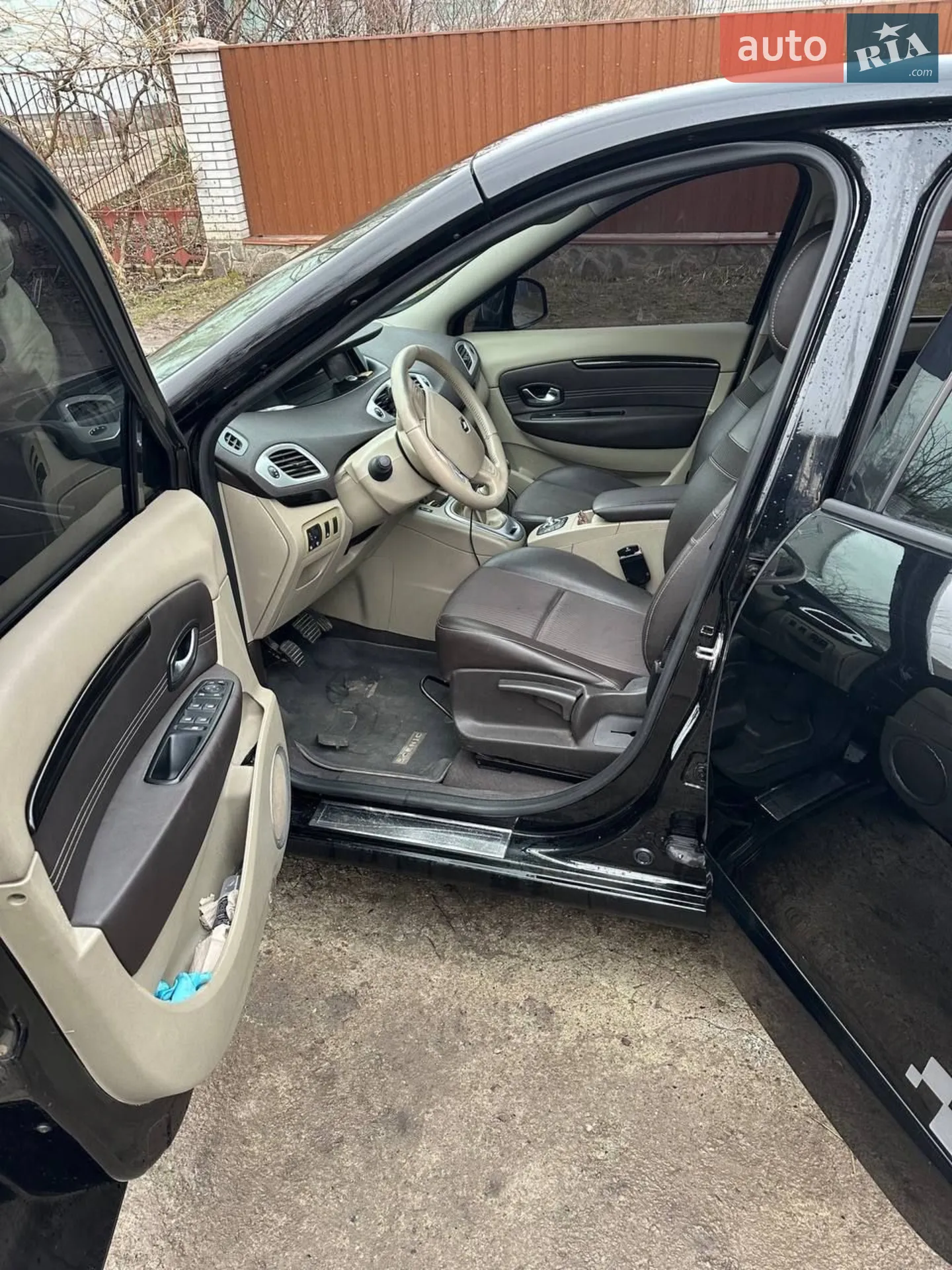 2010 Renault Scenic - мініатюра 9