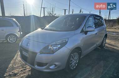 Минивэн Renault Scenic 2011 в Стрые