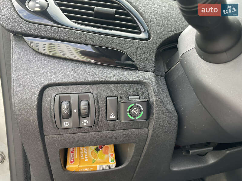 Минивэн Renault Scenic 2011 в Харькове