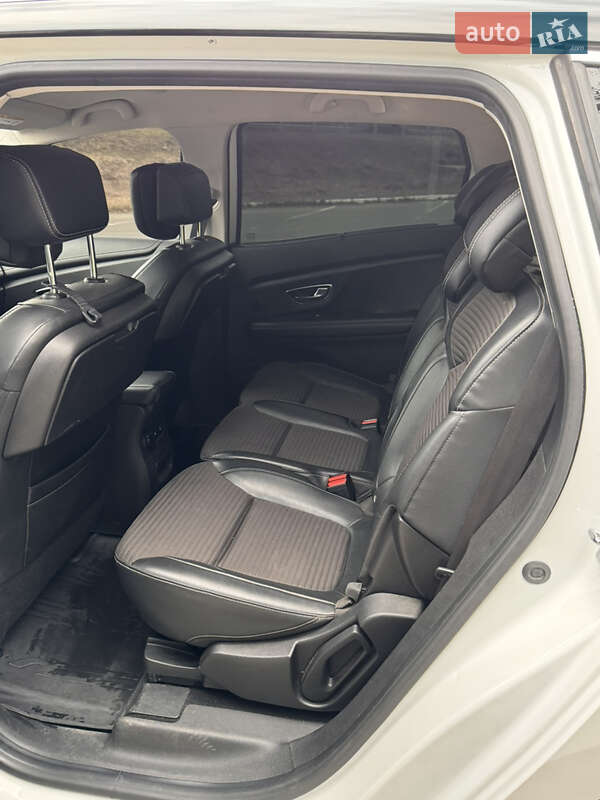 Минивэн Renault Scenic 2017 в Киеве