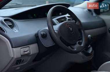 Минивэн Renault Scenic 2005 в 