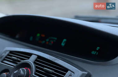 Минивэн Renault Scenic 2005 в 