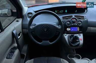 Минивэн Renault Scenic 2005 в 