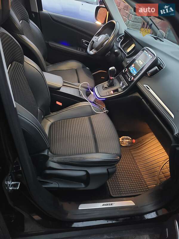 Минивэн Renault Scenic 2017 в Остроге фото 11 Минивэн Renault Scenic 2017 в Остроге