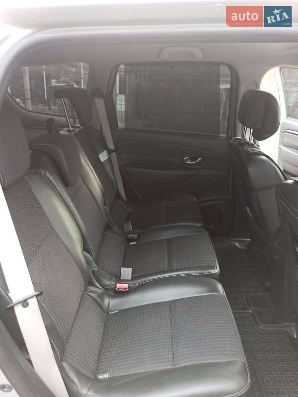 Минивэн Renault Scenic 2011 в Мироновке