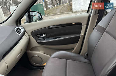 Минивэн Renault Scenic 2010 в Ровно