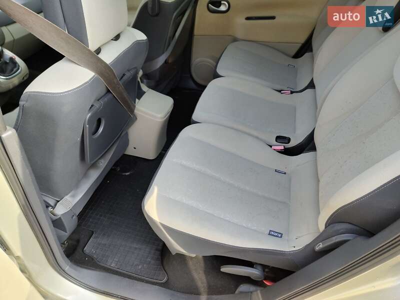 Минивэн Renault Scenic 2008 в Славянске