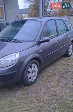 Минивэн Renault Scenic 2004 в 